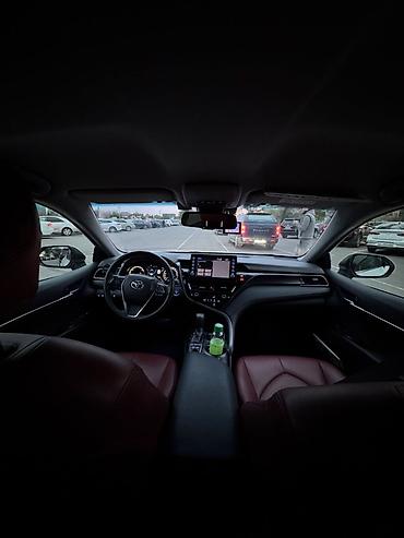 Toyota: Toyota Camry: 2021 г., 2.5 л, Вариатор, Гибрид, Седан — 7