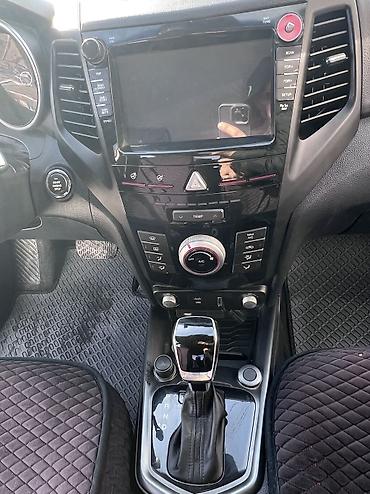 Ssangyong: Ssangyong Tivoli: 2019 г., 1.6 л, Автомат, Бензин — 8