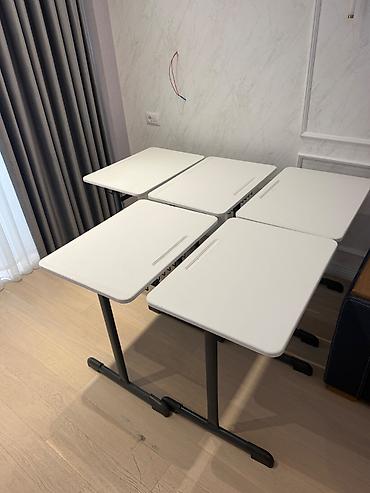 stol ustul: Divan təzədir, 1 aydır alınıb. Yeni ofis tam əşyalı olduğu üçün — 4