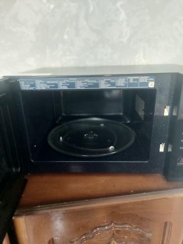 samsung mikrodalğalı soba: Samsung mikrodalğalı soba - Model xətti: Samsung, qara korpus, ön — 4