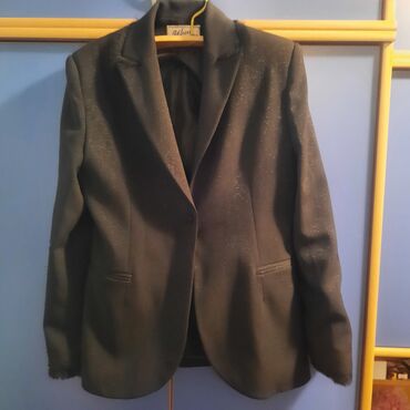 Ostala ženska odeća: Vel S i M
komad 300 din ili sve za 3500 din — 7