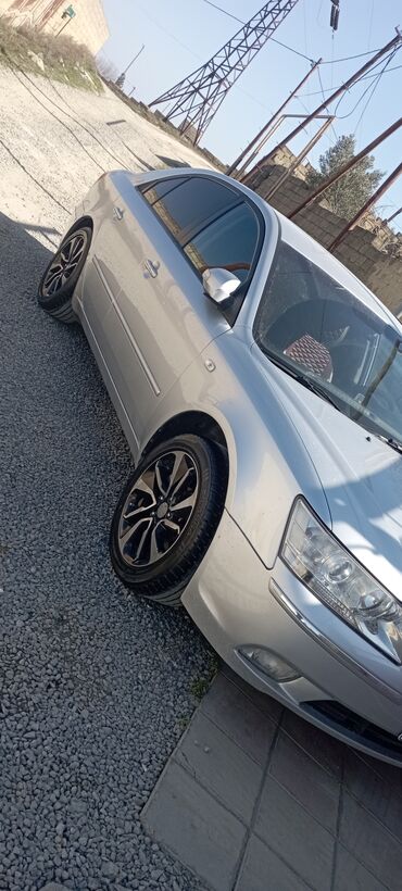 Hyundai: Hyundai Sonata: 0.2 l | 2008 il Sedan — 3