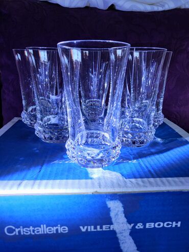 Case nove Villeroy - Boch,kristalne univerzalne iz 70,80te. Komada