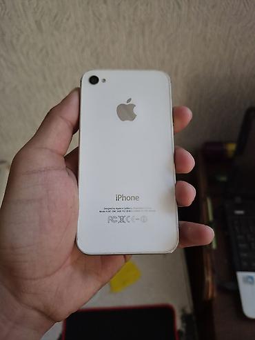 e 250 cdi: IPhone 4S, Ağ, Qırıq — 1