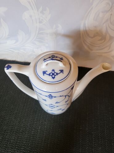 Čajnici: Nov bokal Jager Eisenberg original blue 9 god. Porcelanski na lalafo.rs — 5 Čajnici: Nov bokal Jager Eisenberg original blue 9 god. Porcelanski — 5