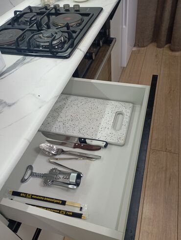 Посуточная аренда квартир: 1 комната, Душевая кабина, Постельное белье, Кондиционер — 9