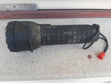 Ostali uređaji: ﻿Catter ručna lampa Polovna sa tragovima koriscenja. Odlican kvalitet — 4