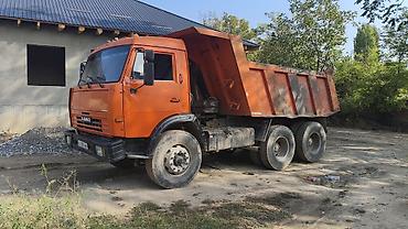 мини трактор в аренду: Самосвал КАМАЗ 6x4, оранжевый - Кузов-самосвал с высокими бортами — 2