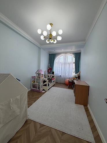 английский квартл: 3 комнаты, 152 м², 13 этаж — 6
