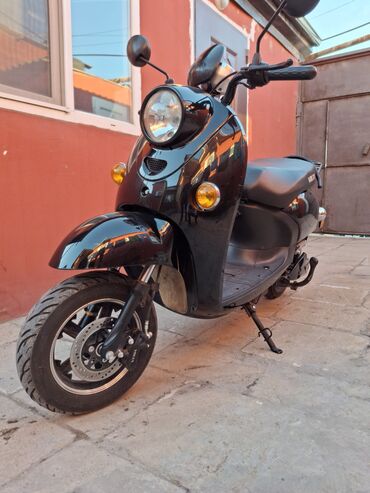 Mopedlər,skuterlər: - 2, 50 sm3, 2024 il, 1338 km — 1