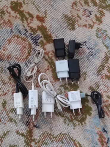 зарядное для кроны: Simsiz şarj cihazı Xiaomi, İşlənmiş