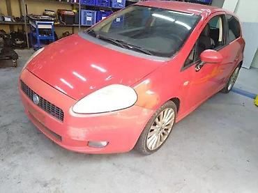 Car Body Parts: Fiat Grande Punto levo krilo kod boje 176/A. Fiat Grande Punto levo — 1