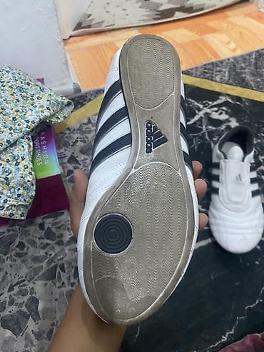 кросы: Кроссовки Adidas оригинал - Модель: Adidas с закрытой шнуровкой под — 5