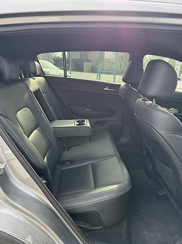 reno stepway: Kia Sportage: 2019 г., 2 л, Дизель — 6