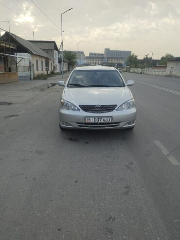 урулган машына: Toyota Camry: 2002 г., 2.4 л, Механика, Бензин, Седан