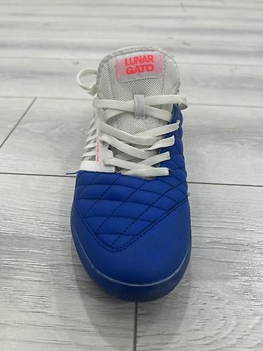 Спорт и отдых: Футбольные шиповки Nike Lunar Gato в ярком сине-белом исполнении — 4