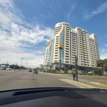 Uzunmüddətli kirayə mənzillər: Blue residence 8 noyabr pr nargile kafe ile uzbe uz yerlesir 9 — 16