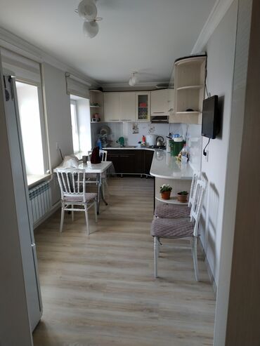 Продажа домов: Дом, 200 м², 6 комнат, Собственник at lalafo.kg — 3 Продажа домов: Дом, 200 м², 6 комнат, Собственник — 3