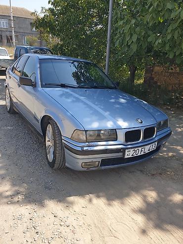 çeşqa 1.8: BMW 3 Series E36 sedan - Kuzov: Sedan, mavi rəng - Mühərrik: Benzin — 3