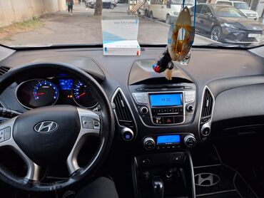 Hyundai: Hyundai ix35: 2.4 l | 2013 il Ofrouder/SUV — 7