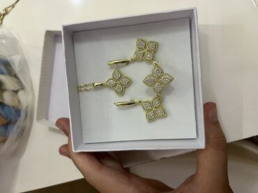 Qızıldan seçilməyən Roberto dəst