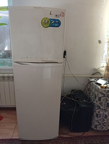 баклашка сатам: Продаю холодильник двухкамерныйб/у,в отличном состоянии цена 16000