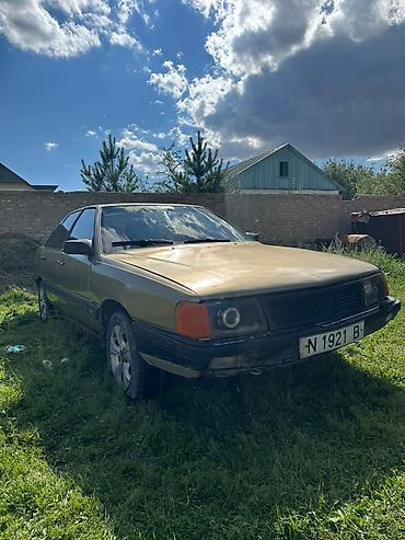 рул: Audi 100: 1984 г., 2 л, Кол менен иштөөчү, Лифтбек — 7