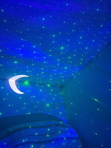 gecə isiqlari nocnik: Kosmonavt fiqurlu ulduz proyektor lampası Hediyyelik cox gozel maraqli — 9