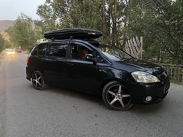 кузов портер 2: Toyota Ipsum: 2002 г., 2.4 л, Автомат, Бензин, Универсал — 1