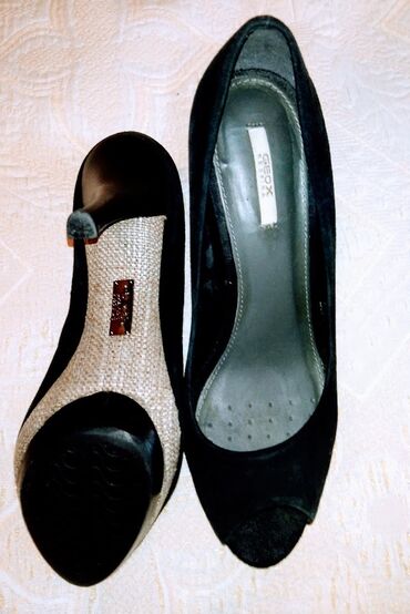 Salonke: Salonke, Geox, 38 — 10