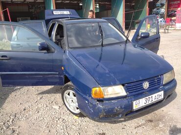 Volkswagen: Volkswagen Polo: 1999 г., 1.6 л, Механика, Бензин, Хэтчбэк