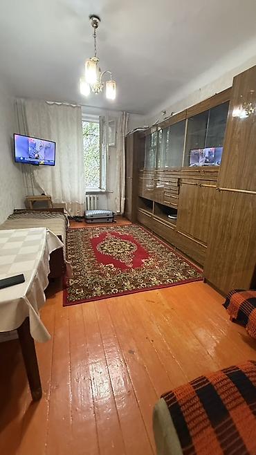 квартира с полселением: Продается 2-х комнатная квартира с балконом. Описание: - Планировка — 4