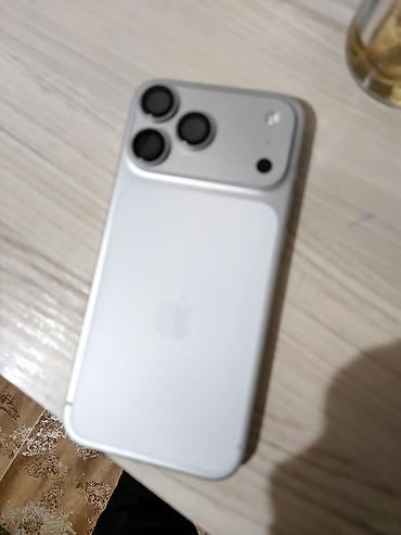 чехол iphone 17: IPhone 17 Pro Max, Б/у, 512 ГБ, Matte Silver, Зарядное устройство, Защитное стекло, Чехол, 99 % — 1