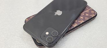 Apple iPhone: IPhone 11, Б/у, 64 ГБ, Черный, Чехол, 78 % — 12