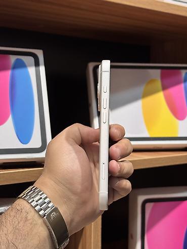 dubai version iphone: IPhone 17 Pro, 256 GB, Matte Silver, Zəmanət — 5
