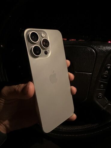 корпус белый: IPhone 15 Pro Max, 256 ГБ, White Titanium, 85 %