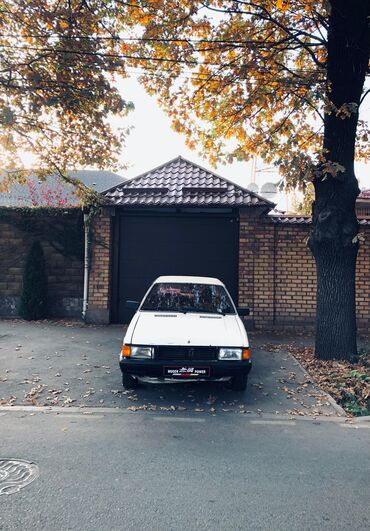 купить фольксваген гольф 4 1.9 дизель: Audi 80: 1986 г., 1.8 л, Механика, Бензин, Седан