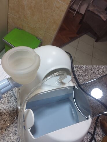 Inhalatori, nebulizatori: Inhalator. Bimboneb kompletan ispravan dobar. Sa novom maskom i — 9