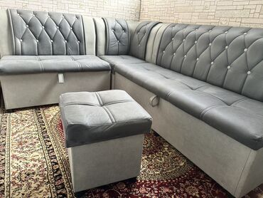 столы для летника: Угловой диван, цвет - Серый, Б/у