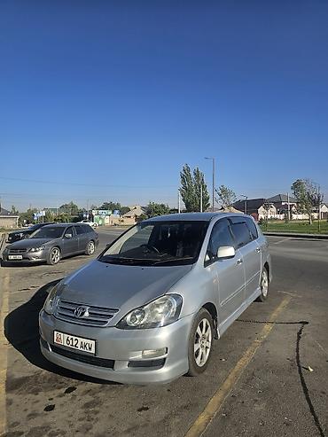 Toyota Ipsum: 2003 г., 2.4 л, Автомат, Бензин, Минивэн at lalafo.kg Toyota Ipsum: 2003 г., 2.4 л, Автомат, Бензин, Минивэн