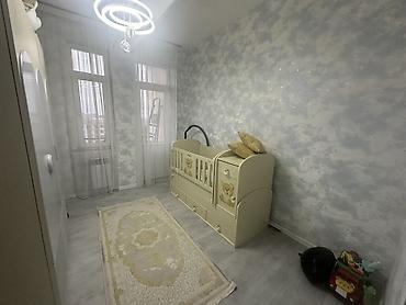 binə əmlak mərkəzi: Ev şəkildə görünən bütün əşyaları ilə birlikdə satılır. Hər şey — 1