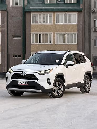 Toyota: Toyota RAV4: 2022 г., 2.5 л, Автомат, Гибрид, Внедорожник — 1