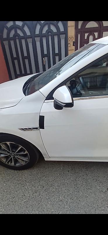 buggy satisi: BYD Qin Plus: 1.5 l | 2024 il 15000 km Sedan — 1