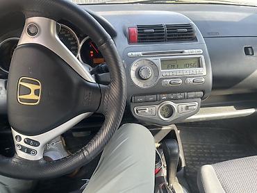 Honda: Honda Fit: 2007 г., Бензин, Хэтчбэк — 5