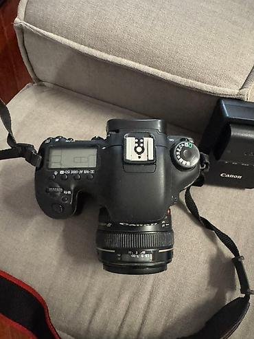 canon 7 d: Canon EOS 7D - Korpus: Canon EOS 7D (yarıpeşəkar DSLR, sürətli iş — 2