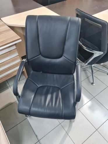 Ofis dəst mebeli: İşlənmiş, Kreslo, Dəri