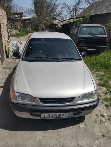 машина с российскими номерами: Toyota Corolla: 1995 г., 1.5 л, Автомат, Бензин, Седан