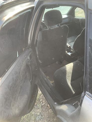 ope: Opel Vectra: 1997 г., 1.6 л, Механика, Бензин, Седан — 10