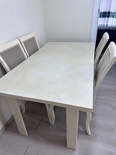 Qonaq otağı üçün, İşlənmiş, Açılmayan, Dördbucaq masa, 4 stul