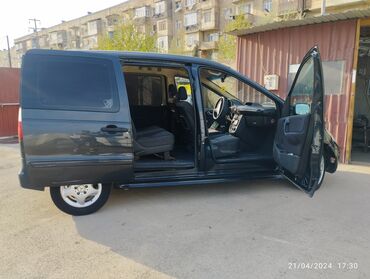Aksesuarlar və tüninq: İlkin 3500 10 ay 285 axnMercedes-Benz Vaneo avtomobili, qara rəngdə